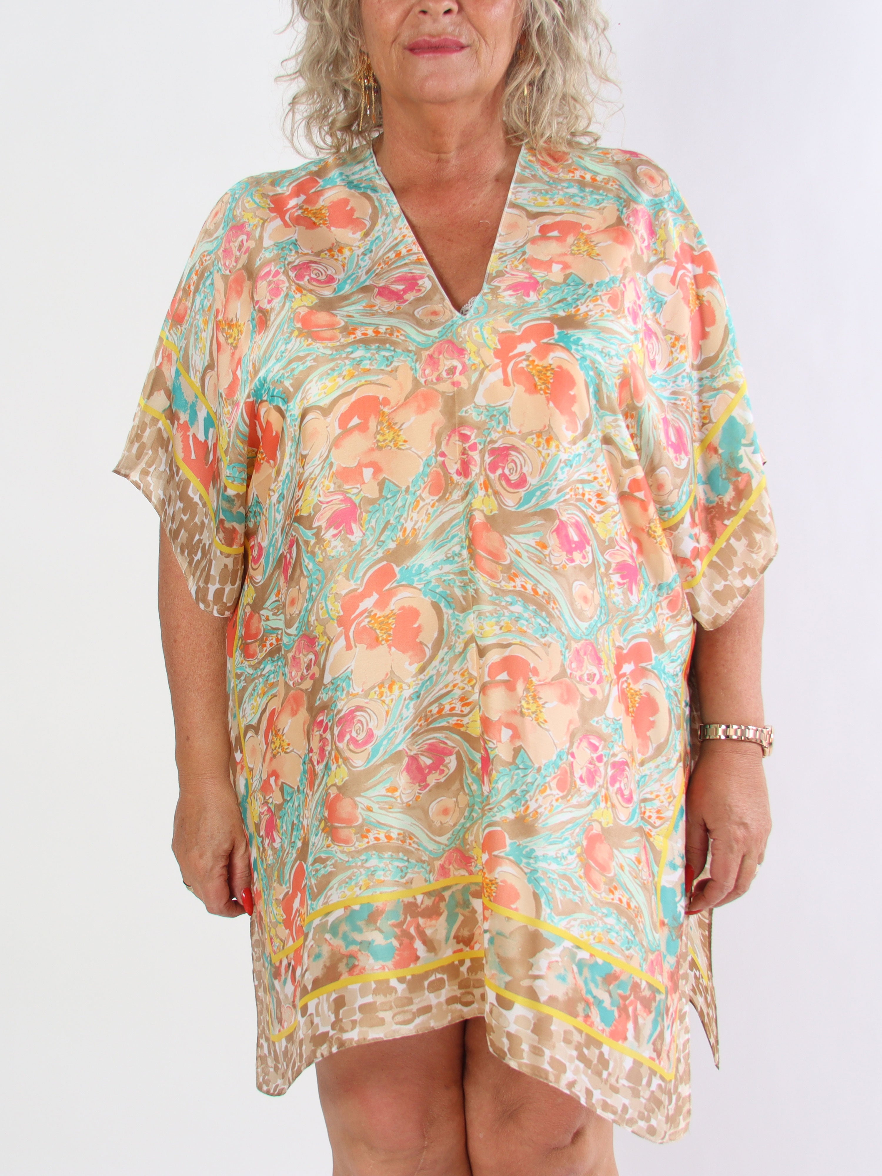 Fryd - Mønstret plus size tunika i blødt viskose og silke